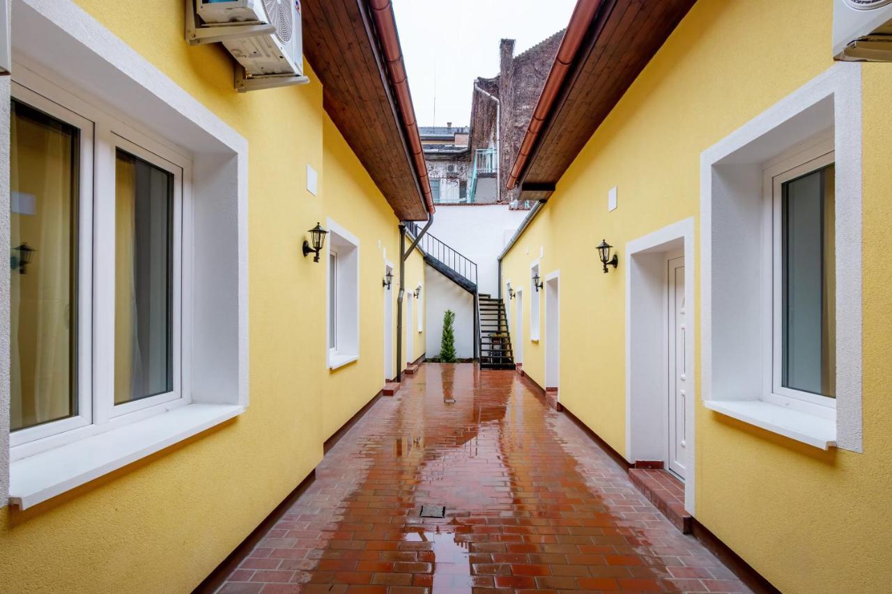 Modern Stay In Authentic Central Area Budapest Exterior photo