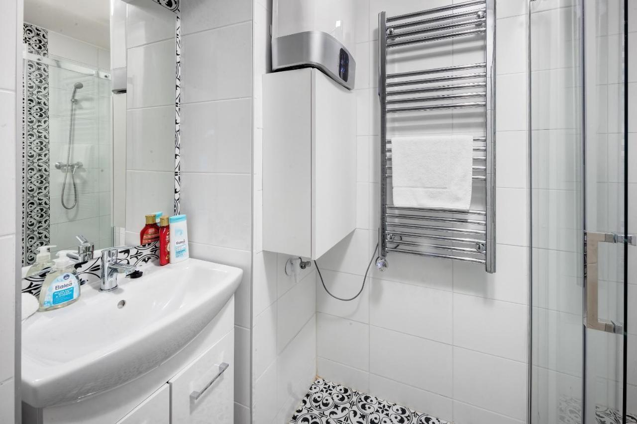 Modern Stay In Authentic Central Area Budapest Exterior photo